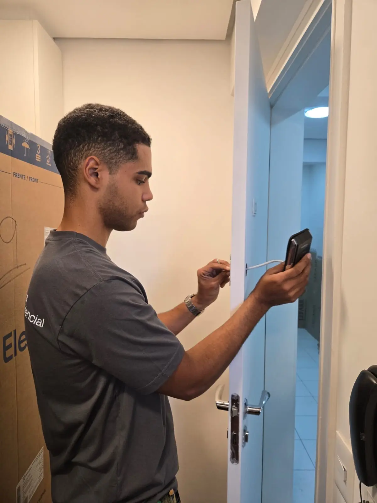 Fechaduras digitais em Vila Andrade - F.Araujo Elétrica & Automação
